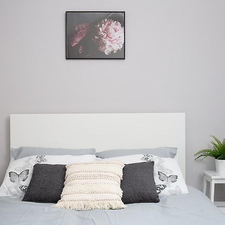 Beautiful First Floor Apartment Poulton-le-Fylde エクステリア 写真